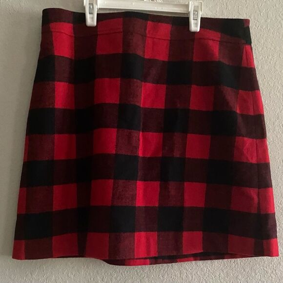 NWT J Crew Women Buffalo Plaid Wool Blend Red Black Skirt Above Knee Size 14 - Picture 2 of 6